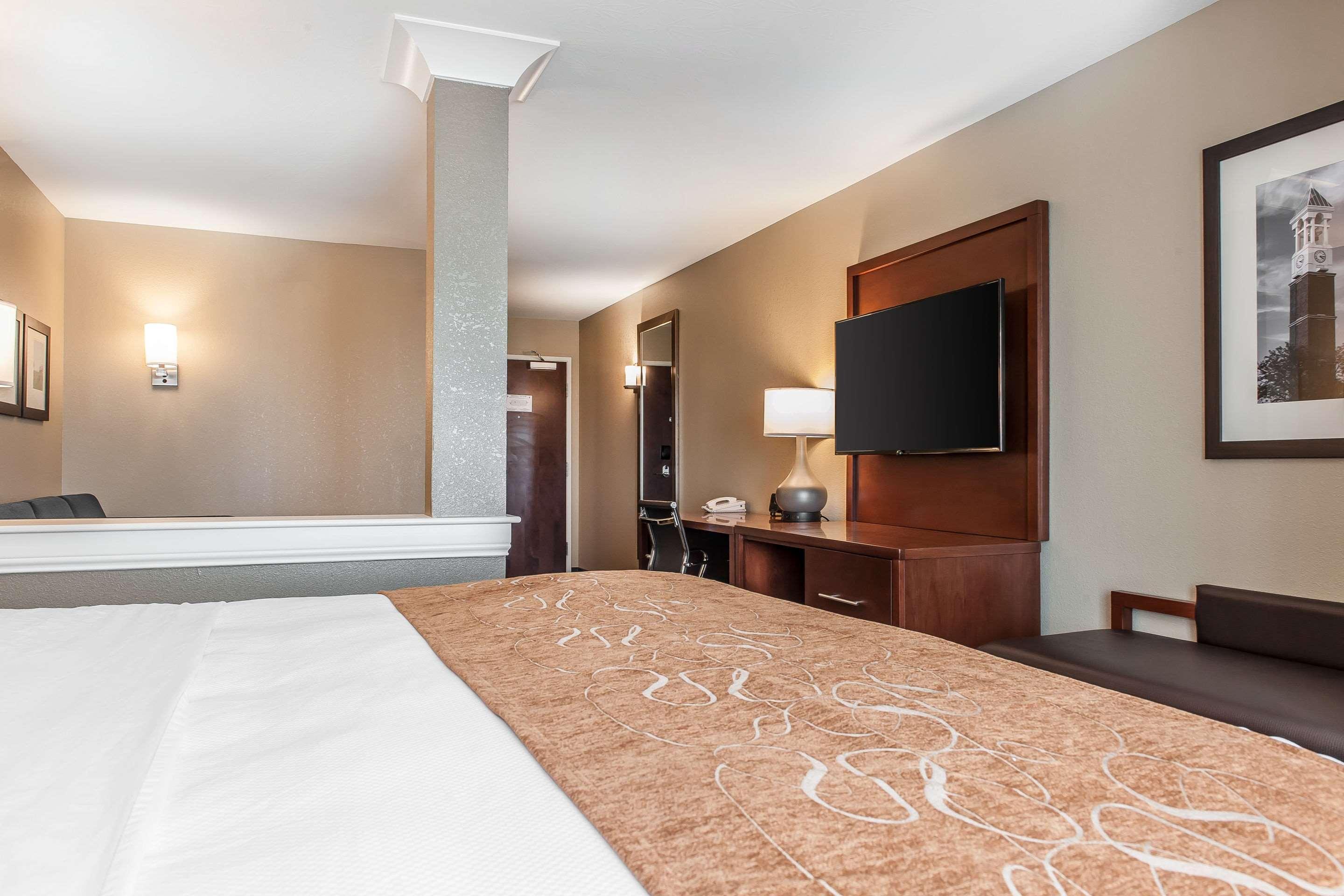 Comfort Suites Rensselaer Near Fair Oaks Kültér fotó
