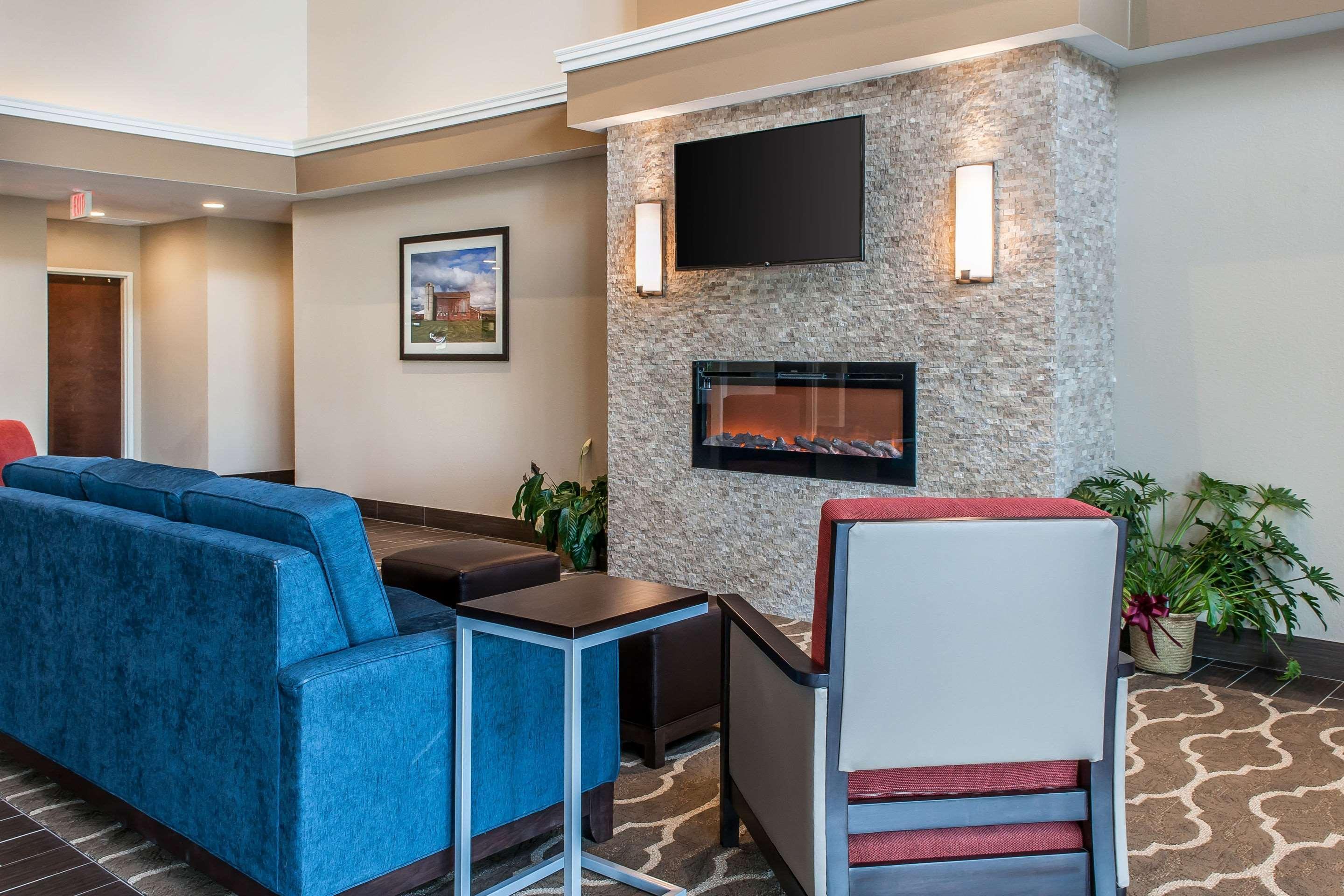 Comfort Suites Rensselaer Near Fair Oaks Kültér fotó