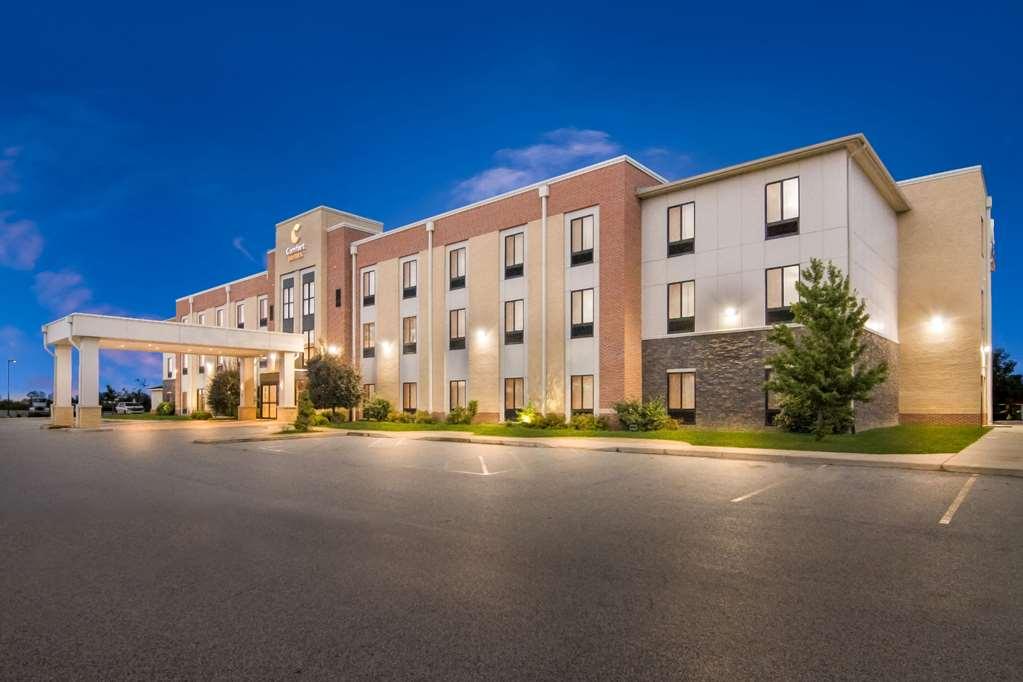 Comfort Suites Rensselaer Near Fair Oaks Kültér fotó